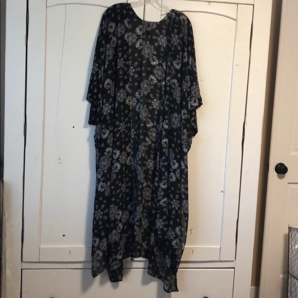 Torrid size 3/4 Cardigan